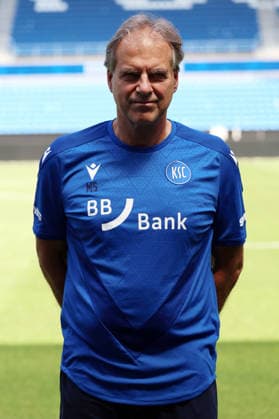 24.07.2026, xrekx, Fussball 2.Bundesliga, Karlsruher SC - Fototermin Saison 2026 27 v.l. Dr. Marcus Schweizer, Mannschaftsarzt (Karlsruher SC) (DFL DFB REGULATIONS PROHIBIT ANY USE OF PHOTOGRAPHS as IMAGE SEQUENCES and or QUASI-VIDEO) Karlsruhe *** July 24, 2026, xrekx, Soccer 2. Bundesliga, Karlsruher SC Photo Op, 2026–27 Season, from left: Dr. Marcus Schweizer, team doctor for Karlsruher SC. DFL and DFB regulations prohibit any use of photographs as image sequences and or quasi-video. Karlsruhe