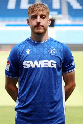 24.07.2026, xrekx, Fussball 2.Bundesliga, Karlsruher SC - Fototermin Saison 2026 27 v.l. Noel Eichinger (Karlsruher SC) (DFL DFB REGULATIONS PROHIBIT ANY USE OF PHOTOGRAPHS as IMAGE SEQUENCES and or QUASI-VIDEO) Karlsruhe *** July 24, 2026, xrekx, Soccer 2. Bundesliga, Karlsruher SC Photo Session, 2026–27 Season, from left: Noel Eichinger, Karlsruher SC. DFL and DFB regulations prohibit any use of photographs as image sequences and or quasi-video. Karlsruhe