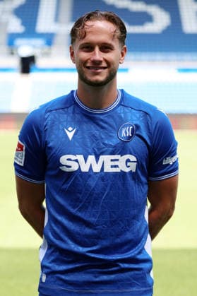 24.07.2026, xrekx, Fussball 2.Bundesliga, Karlsruher SC - Fototermin Saison 2026 27 v.l. Christoph Kobald (Karlsruher SC) (DFL DFB REGULATIONS PROHIBIT ANY USE OF PHOTOGRAPHS as IMAGE SEQUENCES and or QUASI-VIDEO) Karlsruhe *** July 24, 2026, xrekx, Soccer 2. Bundesliga, Karlsruher SC Photo Session, 2026–27 Season, from left: Christoph Kobald, Karlsruher SC. DFL and DFB regulations prohibit any use of photographs as image sequences and or quasi-video. Karlsruhe