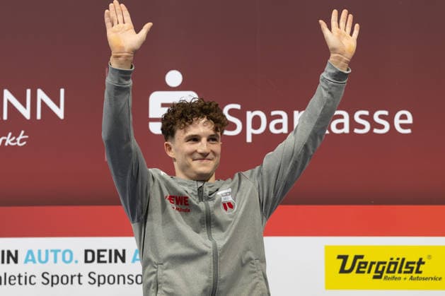 Deutsche Meisterschaften im Gerätturnen 2026, Gerätfinals Deutscher Meister Alexander Kunz (TSV Pfuhl). Deutsche Meisterschaften im Gerätturnen, Gerätfinals, am 25. Juli 2026 in der ZAG-Arena in Hannover., Hannover Niedersachsen Deutschland ZAG Arena *** 2026 German Artistic Gymnastics Championships, Apparatus Finals; German Champion Alexander Kunz (TSV Pfuhl); German Artistic Gymnastics Championships, Apparatus Finals, on July 25, 2026, at the ZAG Arena in Hanover, Hanover, Lower Saxony, Germany; ZAG Arena