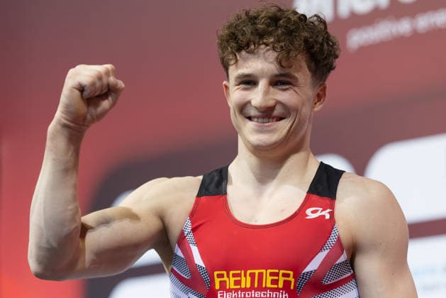 Deutsche Meisterschaften im Gerätturnen 2026, Gerätfinals Deutscher Meister Alexander Kunz (TSV Pfuhl). Deutsche Meisterschaften im Gerätturnen, Gerätfinals, am 25. Juli 2026 in der ZAG-Arena in Hannover., Hannover Niedersachsen Deutschland ZAG Arena *** 2026 German Artistic Gymnastics Championships, Apparatus Finals; German Champion Alexander Kunz (TSV Pfuhl); German Artistic Gymnastics Championships, Apparatus Finals, on July 25, 2026, at the ZAG Arena in Hanover, Hanover, Lower Saxony, Germany; ZAG Arena
