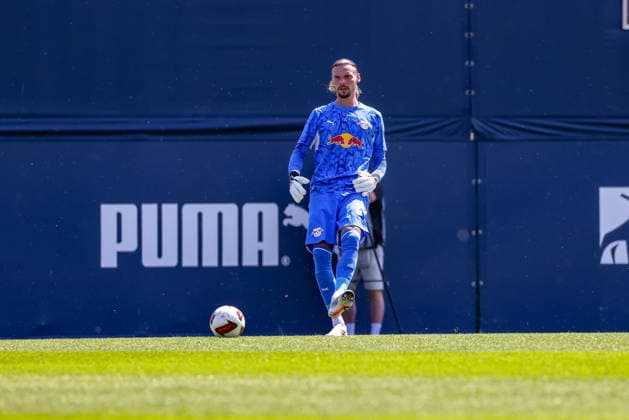 Maarten Vandevoordt (RB Leipzig, 26) spielt den Pass, RB Leipzig vs FC Ingolstadt, Fussball, Testspiel, Saison 2026 27, 25.07.2026,¨ RB Leipzig vs FC Ingolstadt, Fussball, Testspiel, Saison 2026 27, 25.07.2026 Leipzig *** Maarten Vandevoordt (RB Leipzig), 26, plays a pass; RB Leipzig vs. FC Ingolstadt, soccer, friendly match, 2026–27 season, July 25, 2026,¨ RB Leipzig vs. FC Ingolstadt, soccer, friendly match, 2026–27 season, July 25, 2026, Leipzig Copyright: xEibner-Pressefoto LauraxRoemerx EP_LRR