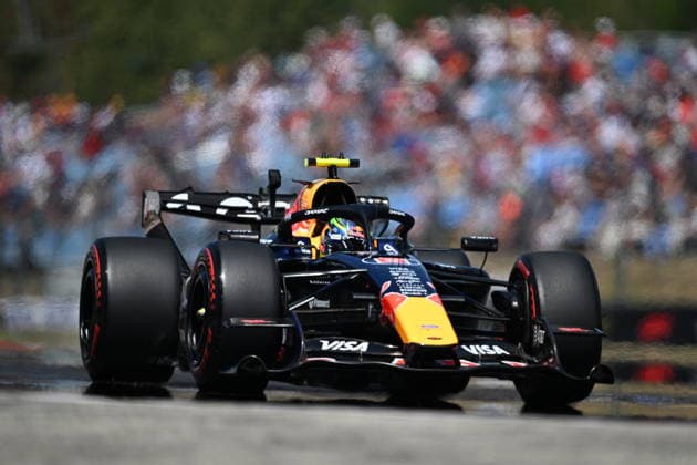 RECORD DATE NOT STATED F1 Hungary 2026 MOGYOROD, HUNGARY JULY 25: Isack Hadjar of France drives the Oracle Red Bull Racing F1 car on track during the third free practice session of the Formula 1 AWS Hungarian Grand Prix 2026 at the Hungaroring on July 25, 2026 in Mogyorod, Hungary. Budapest Hungary  Copyright: xArturxWidakx originalFilename:widak-f1hungar260725_npufH.jpg