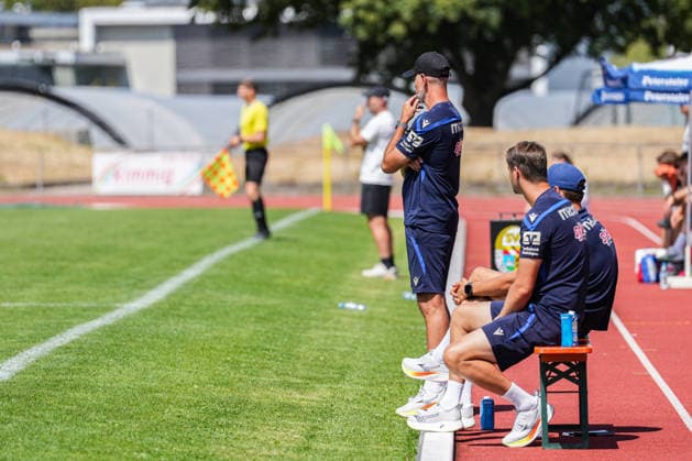 Testspiel, SC Freiburg U23 vs TSG Hoffenheim II, 25.07.2026 Stefan Kleineheismann (TSG Hoffenheim II, Trainer) Testspiel, SC Freiburg U23 vs TSG Hoffenheim II, Renchtal-Stadion Oberkirch, 25.07.2026 DFB DFL REGULATIONS PROHIBIT ANY USE OF PHOTOGRAPHS AS IMAGE SEQUENCES AND OR QUASI-VIDEO *** Friendly Match, SC Freiburg U23 vs. TSG Hoffenheim II, July 25, 2026 Stefan Kleineheismann, TSG Hoffenheim II Coach Friendly Match, SC Freiburg U23 vs. TSG Hoffenheim II, Renchtal Stadium, Oberkirch, July 25, 2026 DFB and DFL regulations prohibit any use of photographs as image sequences and or quasi-video Copyright: xBEAUTIFULxSPORTS Boscox
