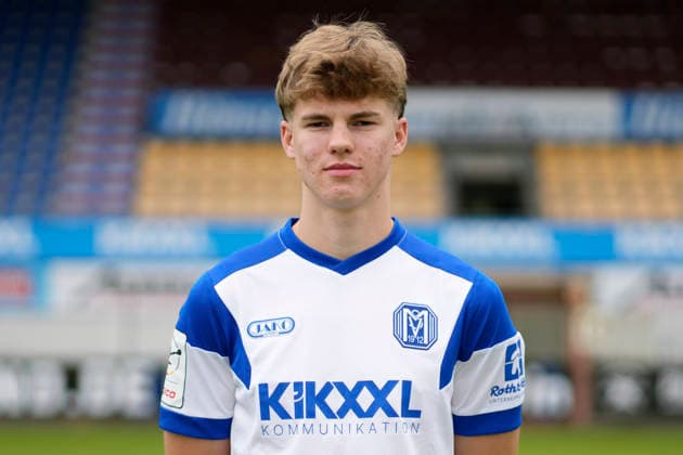 23.07.2026, Hänsch-Arena, Meppen, Spieler Henrik Wittrock; SV Meppen 1912 e.V.; 3.Liga, Porträttermin 2026 2027 DFL REGULATIONS PROHIBIT ANY USE OF PHOTOGRAPHS AS IMAGE SEQUENCES AND OR QUASI-VIDEO. Meppen Niedersachsen Germany Hänsch-Arena *** July 23, 2026, Hänsch Arena, Meppen, Player Henrik Wittrock, SV Meppen 1912 e.V., 3rd Division, Photo Shoot 2026–2027. DFL regulations prohibit any use of photographs as image sequences and or quasi-video. Meppen, Lower Saxony, Germany, Hänsch Arena