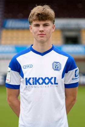23.07.2026, Hänsch-Arena, Meppen, Spieler Henrik Wittrock; SV Meppen 1912 e.V.; 3.Liga, Porträttermin 2026 2027 DFL REGULATIONS PROHIBIT ANY USE OF PHOTOGRAPHS AS IMAGE SEQUENCES AND OR QUASI-VIDEO. Meppen Niedersachsen Germany Hänsch-Arena *** July 23, 2026, Hänsch Arena, Meppen, Player Henrik Wittrock, SV Meppen 1912 e.V., 3rd Division, Photo Shoot 2026–2027. DFL regulations prohibit any use of photographs as image sequences and or quasi-video. Meppen, Lower Saxony, Germany, Hänsch Arena