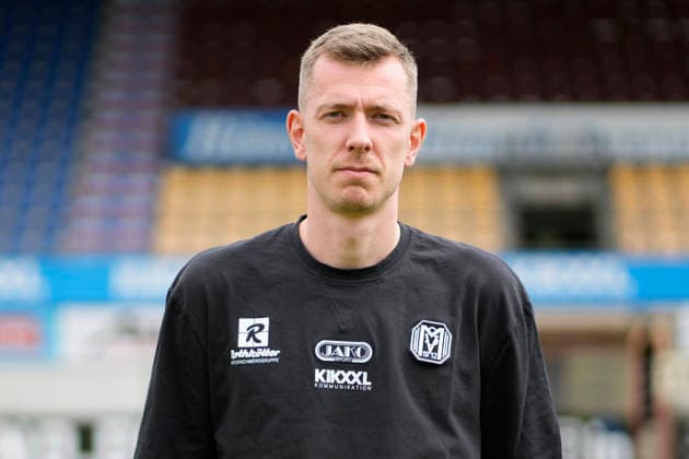 23.07.2026, Hänsch-Arena, Meppen, Physiotherapeut Hannes Niemann; SV Meppen 1912 e.V.; 3.Liga, Porträttermin 2026 2027 DFL REGULATIONS PROHIBIT ANY USE OF PHOTOGRAPHS AS IMAGE SEQUENCES AND OR QUASI-VIDEO. Meppen Niedersachsen Germany Hänsch-Arena *** July 23, 2026, Hänsch Arena, Meppen, Physical Therapist Hannes Niemann, SV Meppen 1912 e.V., 3rd Division, Portrait session 2026–2027. DFL regulations prohibit any use of photographs as image sequences and or quasi-video. Meppen, Lower Saxony, Germany, Hänsch Arena