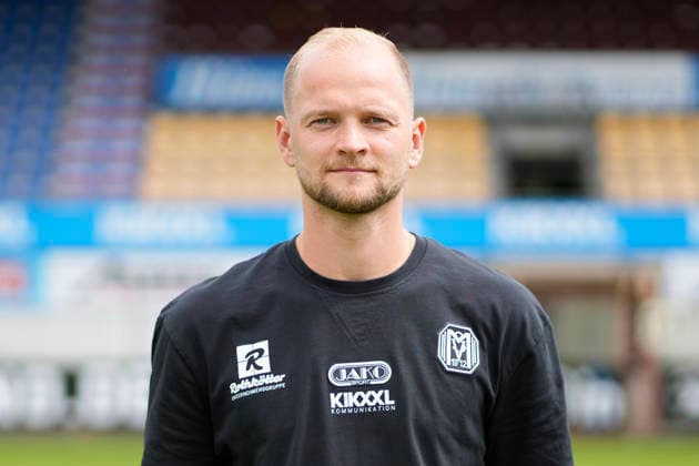 23.07.2026, Hänsch-Arena, Meppen, Torwart-Trainer Patrick Theodor; SV Meppen 1912 e.V.; 3.Liga, Porträttermin 2026 2027 DFL REGULATIONS PROHIBIT ANY USE OF PHOTOGRAPHS AS IMAGE SEQUENCES AND OR QUASI-VIDEO. Meppen Niedersachsen Germany Hänsch-Arena *** July 23, 2026, Hänsch Arena, Meppen, Goalkeeper Coach Patrick Theodor, SV Meppen 1912 e.V., 3rd Division, Profile Session 2026–2027. DFL regulations prohibit any use of photographs as image sequences and or quasi-video. Meppen, Lower Saxony, Germany, Hänsch Arena