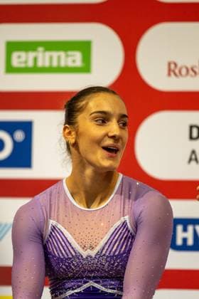 DM Finals 2026; Gerätfinals Frauen Stufenbarren***Helen Kevric gewinnt Gold am Stufenbarren *** 2026 DM Finals Women s Apparatus Finals: Uneven Bars***Helen Kevric Wins Gold on the Uneven Bars Copyright: xUdoxHerrmannx