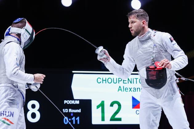 CHINA, HONG KONG - JULY 25, 2026: Hungary s Daniel Dosa (L) and the Czech Republic s Alexander Choupenitch compete in the men’s individual foil event at the 2026 Kerry Fencing World Championships. Mikhail Sinitsyn TASS  95429289