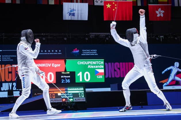 CHINA, HONG KONG - JULY 25, 2026: Russia s Yegor Barannikov (L) and the Czech Republic s Alexander Choupenitch compete in the men™s individual foil event at the 2026 Kerry Fencing World Championships 2026 Fencing World Championships In Hong Kong  - ZUMAt113 20260725_zaa_t113_062 Copyright: xMikhailxSinitsynx