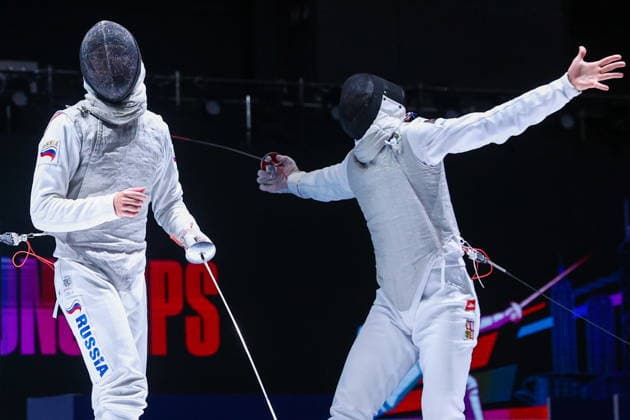 CHINA, HONG KONG - JULY 25, 2026: Russia s Yegor Barannikov (L) and the Czech Republic s Alexander Choupenitch compete in the men™s individual foil event at the 2026 Kerry Fencing World Championships 2026 Fencing World Championships In Hong Kong  - ZUMAt113 20260725_zaa_t113_064 Copyright: xMikhailxSinitsynx