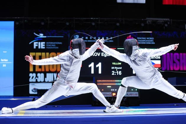 CHINA, HONG KONG - JULY 25, 2026: Russia s Yegor Barannikov (L) and the Czech Republic s Alexander Choupenitch compete in the men™s individual foil event at the 2026 Kerry Fencing World Championships 2026 Fencing World Championships In Hong Kong  - ZUMAt113 20260725_zaa_t113_065 Copyright: xMikhailxSinitsynx