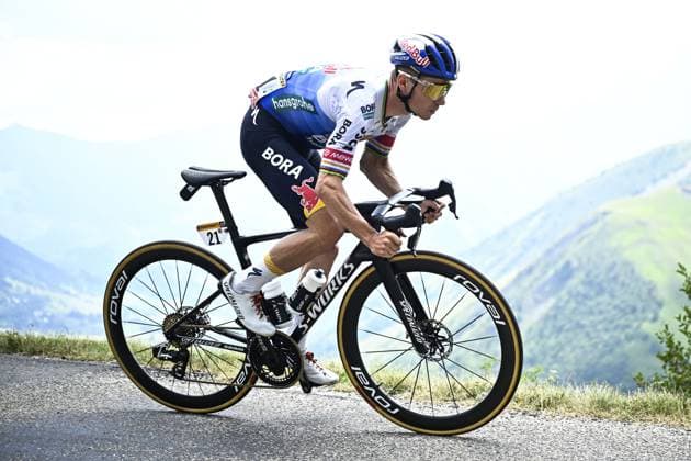 Belgian Remco Evenepoel of Red Bull-BORA-hansgrohe pictured in action during stage 20 of the 2026 Tour de France cycling race, a stage of 171km Le Bourg d Oisans to Alpe d Huez, on Saturday 25 July 2026. The 113th edition of the Tour de France starts on Saturday 4 July in Barcelona, Spain, and will finish in Paris, France on the 26th of July. JASPERxJACOBS  x182000484x
