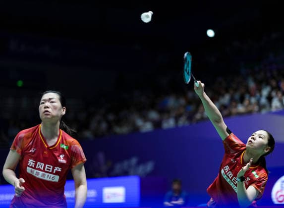 (260725) -- CHANGZHOU, July 25, 2026 -- Li Yijing (R) Luo Xumin compete during the women s doubles semifinal match between Li Yijing Luo Xumin of China and Fukushima Yuki Matsumoto Mayu of Japan at the China Open 2026 badminton tournament in Changzhou, east China s Jiangsu Province, July 25, 2026. ) (SP)CHINA-CHANGZHOU-BADMINTON-CHINA OPEN-WOMEN S DOUBLES (CN) SunxFei 