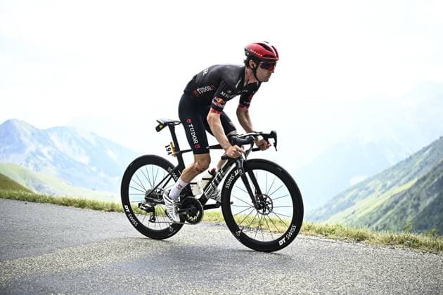 Swiss Marc Hirschi of Tudor Pro Cycling Team pictured in action during stage 20 of the 2026 Tour de France cycling race, a stage of 171km Le Bourg d Oisans to Alpe d Huez, on Saturday 25 July 2026. The 113th edition of the Tour de France starts on Saturday 4 July in Barcelona, Spain, and will finish in Paris, France on the 26th of July. JASPERxJACOBS  x182000630x