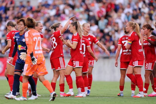 FC Bayern Munich Women team group, Mannschaftsbild, Totale (FC Bayern), JULY 25, 2026 - Football Soccer : Allianz Women s Tour 2026 match between RB Omiya Ardija and FC Bayern Munich at NACK5 Stadium in Saitama, Japan.  aflo_339073027 NaokixNishimurax