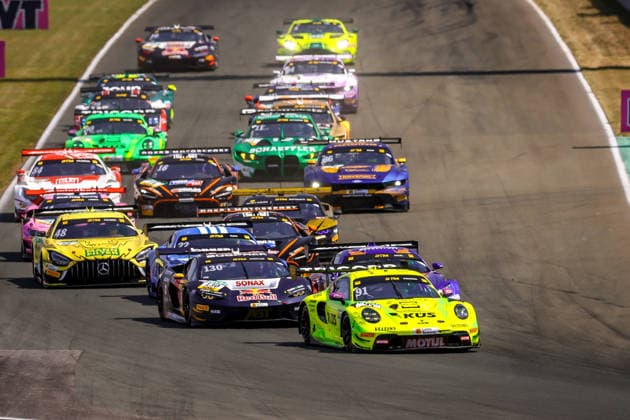 DTM, 9. + 10. Rennen Oschersleben 2026 130 Lamborghini Temerario GT3, ABT Sportsline: Luca Engstler, 91 Porsche 911 GT3 R (992), Manthey: Thomas Preining - picture by Gruppe C Photography Oschersleben Oschersleben Sachsen-Anhalt Germany Copyright: xGruppexCxPhotographyx