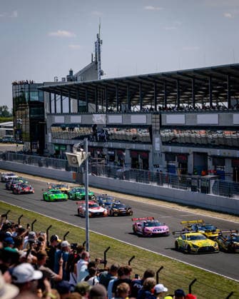 DTM, 9. + 10. Rennen Oschersleben 2026 48 Mercedes-AMG GT3 EVO, Winward Racing: Jules Gounon, 63 Lamborghini Temerario GT3, GRT Grasser-Racing-Team: Mirko Bortolotti - picture by Gruppe C Photography Oschersleben Oschersleben Sachsen-Anhalt Germany Copyright: xGruppexCxPhotographyx