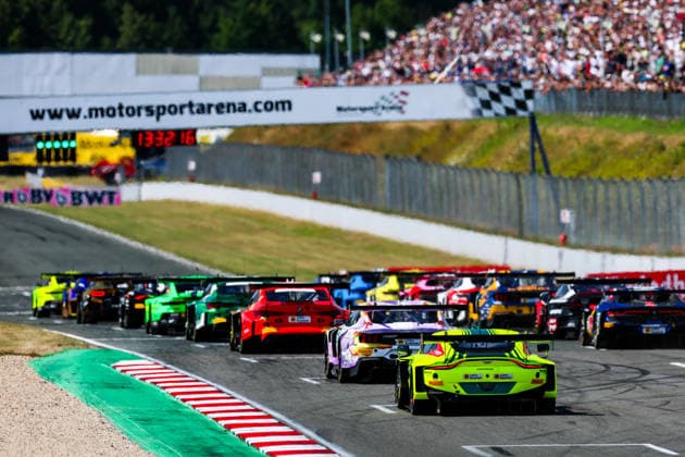 DTM, 9. + 10. Rennen Oschersleben 2026 8 Aston Martin Vantage AMR GT3 EVO, Comtoyou Racing: Nicolas Baert, 64 Ford Mustang GT3, HRT Ford Racing: Finn Wiebelhaus - picture by Gruppe C Photography Oschersleben Oschersleben Sachsen-Anhalt Germany Copyright: xGruppexCxPhotographyx