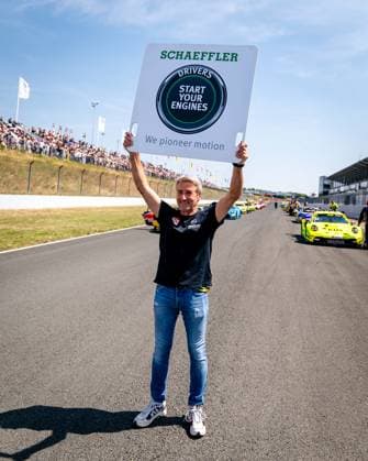 DTM, 9. + 10. Rennen Oschersleben 2026 - Foto: Gruppe C Photography: Bernd Schneider Copyright: xGruppexCxPhotographyx