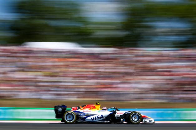 Liam Lawson of New Zealand and Racing Bulls , Qualifying, F1 Grand Prix of Hungary, am 25. July 2026 in Budapeste, Hungary. (Foto von Diogo Cardoso DeFodi Images) Liam Lawson of New Zealand and Racing Bulls , Qualifying, F1 Grand Prix of Hungary, Hungaroring on July 25, 2026 in Budapeste, Hungary. (Photo by Diogo Cardoso DeFodi Images) - *** Liam Lawson of New Zealand and Racing Bulls, Qualifying, F1 Grand Prix of Hungary, on July 25, 2026, in Budapest, Hungary. Photo by Diogo Cardoso DeFodi Images. Liam Lawson of New Zealand and Racing Bulls, Qualifying, F1 Grand Prix of Hungary, Hungaroring on July 25, 2026, in Budapest, Hungary. Photo by Diogo Cardoso DeFodi Images