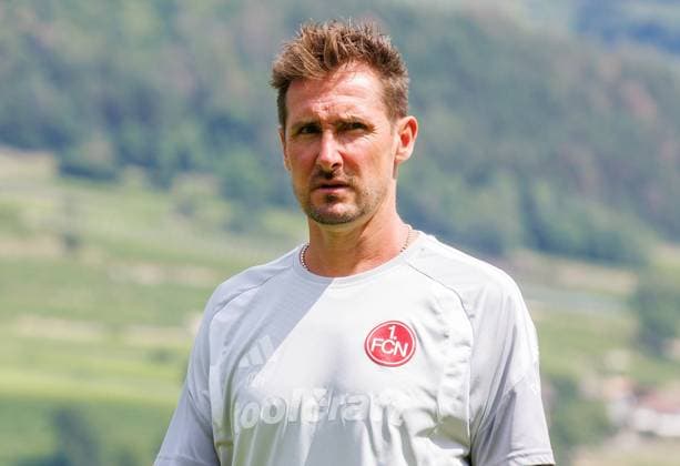 25.07.2026 - Fussball - Saison 2026 2027 - Testspiel Freundschaftsspiel Vorbereitungsspiel: 1. FC Nürnberg Nuernberg FCN ( Club ) - Palermo FC - Sportfoto Zink DaMa - xdaxmax - Miroslav Miro Klose ( Trainer 1. FC Nürnberg FCN ) nachdenklich *** July 25, 2026 Soccer Season 2026–2027 Exhibition Match Friendly Match Preseason Match 1. FC Nürnberg Nuremberg FCN Club Palermo FC Sports Photo Zink DaMa xdaxmax Miroslav Miro Klose Coach 1. FC Nürnberg FCN thinkingthoughtfully