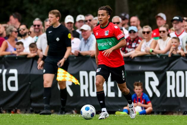 WEURT, NETHERLANDS - JULY 25: Kodai Sano of NEC Nijmegen dribbles with the ball during the pre-season friendly match between NEC and Elversberg at Sportpark De Kamp on July 25, 2026 in Weurt, Netherlands.  Copyright: xRenexNijhuis MBxMediax