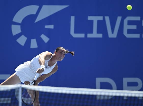 Tereza Valentova of Czech Republic in action during match against Daria Snigur of Ukraine within the women s WTA, Tennis Damen 250 Livesport Prague Open 2026 tennis tournament in Prague, Czech Republic, on July 25, 2026. (CTKxPhoto MichalxKrumphanzl) CTKPhotoP2026072503126  CTKPhotoP2026072503126