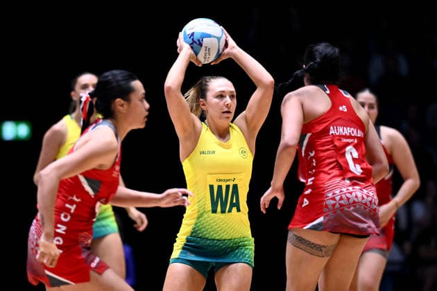 COM26 NETBALL, Georgie Horjus of Australia looks to pass the ball during the Pool A Netball match between Australia and Tonga at the Glasgow 2026 Commonwealth Games at The Hydro in Glasgow, Scotland, Saturday, July 25, 2026. ( NO ARCHIVING, EDITORIAL USE ONLY Glasgow United Kingdom  Copyright: xJOELxCARRETTx 20260725186703065368