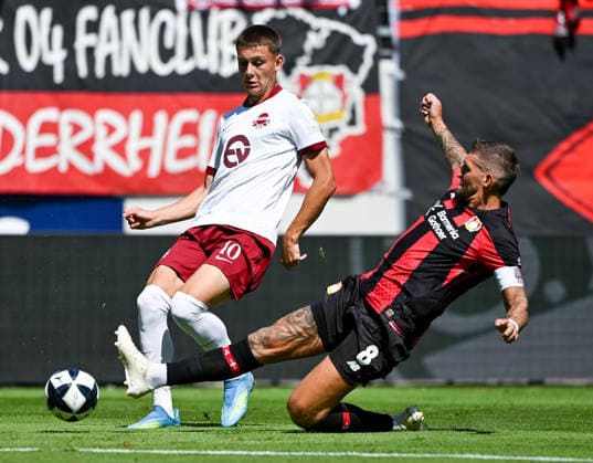 25.07.2026, xpsx, Fussball Testspiel, Kickers Offenbach - Bayer 04 Leverkusen v.l. Jan Becker (Offenbacher Kickers), Robert Andrich (Bayer 04 Leverkusen) (DFL DFB REGULATIONS PROHIBIT ANY USE OF PHOTOGRAPHS as IMAGE SEQUENCES and or QUASI-VIDEO) emspor Offenbach *** July 25, 2026, xpsx, Soccer Friendly Match, Kickers Offenbach vs. Bayer 04 Leverkusen, Jan Becker, Offenbacher Kickers, Robert Andrich, Bayer 04 Leverkusen; DFL and DFB regulations prohibit any use of photographs as image sequences and or quasi-video; emspor Offenbach