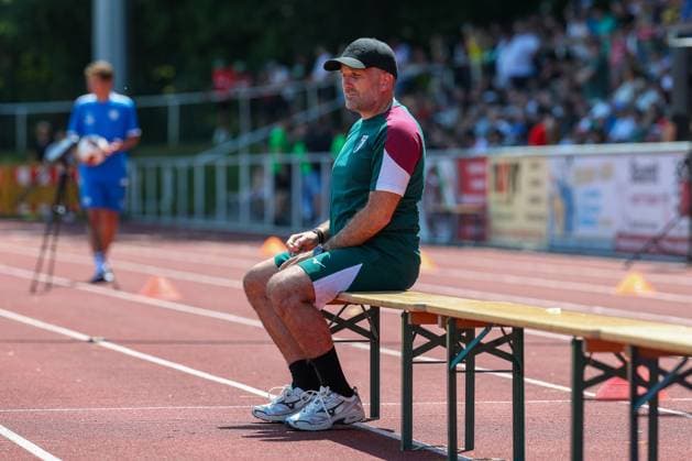 Chef-Trainer Manuel Baum (FC Augsburg), FC Augsburg vs. 1. FC Saarbruecken, Fussball, 1. Bundesliga, Testspiel, Saison 2026 27, 25.07.2026 Kaufbeuren Bayern Deutschland *** Head Coach Manuel Baum, FC Augsburg; FC Augsburg vs. 1. FC Saarbrücken; Soccer; Bundesliga 1; Friendly Match; 2026–27 Season; July 25, 2026; Kaufbeuren, Bavaria, Germany Copyright: xkolbert-press ChristianxKolbertx