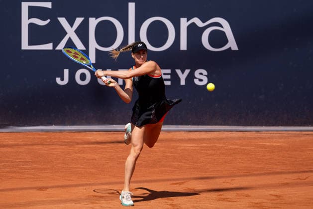 Anna Bondar (HUN) im Bild am Ball, Aktion, GER, Elina Awanessjan vs Anna Bondar, Tennis, MSC Hamburg Ladies Open WTA, Tennis Damen 250, Halbfinale, 25.07.2026 GER, Elina Awanessjan vs Anna Bondar, Tennis, MSC Hamburg Ladies Open WTA 250, Halbfinale, 25.07.2026 Hamburg *** Anna Bondar (HUN) pictured in action on the court, GER, Elina Awanessjan vs. Anna Bondar, Tennis, MSC Hamburg Ladies Open WTA 250, Semifinals, July 25, 2026, GER, Elina Awanessjan vs. Anna Bondar, tennis, MSC Hamburg Ladies Open WTA 250, semifinals, July 25, 2026, Hamburg Copyright: xEibner-Pressefoto MaxxVincenx EP_MVN