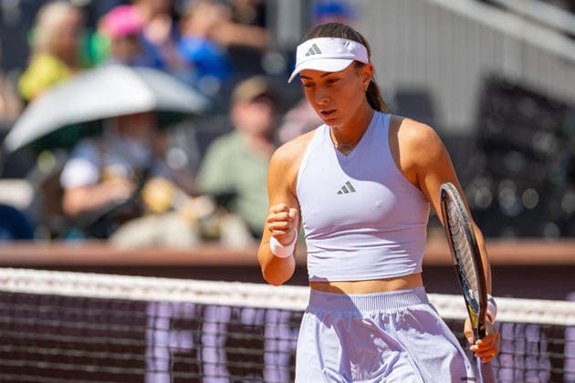 Elina Awanessjan (ARM) jubelt, Jubel, Emotionen, GER, Elina Awanessjan vs Anna Bondar, Tennis, MSC Hamburg Ladies Open WTA, Tennis Damen 250, Halbfinale, 25.07.2026 GER, Elina Awanessjan vs Anna Bondar, Tennis, MSC Hamburg Ladies Open WTA 250, Halbfinale, 25.07.2026 Hamburg *** Elina Awanessjan (ARM) celebrates, cheering, emotions, GER, Elina Awanessjan vs. Anna Bondar, tennis, MSC Hamburg Ladies Open WTA 250, semifinals, July 25, 2026, GER, Elina Awanessjan vs. Anna Bondar, tennis, MSC Hamburg Ladies Open WTA 250, semifinals, July 25, 2026, Hamburg Copyright: xEibner-Pressefoto MaxxVincenx EP_MVN