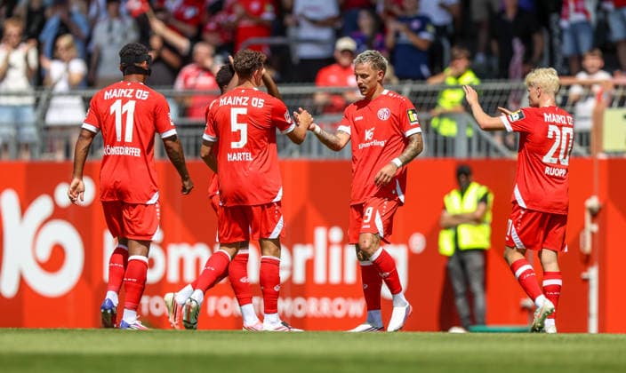 GER, Mainz, FSV Mainz 05 vs Holstein Kiel, Vorbereitung, Fussball, DFB, Spielzeit 2026 2027, Bruchwegstadion auf dem Wolfgang Frank Campus, Testspiel im Bild: Phillip Tietz (FSV Mainz 05 9) erzielt das Tor zum 1:0, Jubel, Freude, Emotionen DFB DFL REGULATIONS PROHIBIT ANY USE OF PHOTOGRAPHS AS IMAGE SEQUENCES AND OR QUASI-VIDEO, 25.07.2026 *** GER, Mainz, FSV Mainz 05 vs. Holstein Kiel, Preseason, Soccer, DFB, 2026–2027 Season, Bruchweg Stadium on the Wolfgang Frank Campus, friendly match in the photo: Phillip Tietz of FSV Mainz 05 scores the 1–0 goal, Celebration, joy, emotions. DFB and DFL regulations prohibit any use of photographs as image sequences and or quasi-video. July 25, 2026 Copyright: HMBxMedia HendrikxHamelau