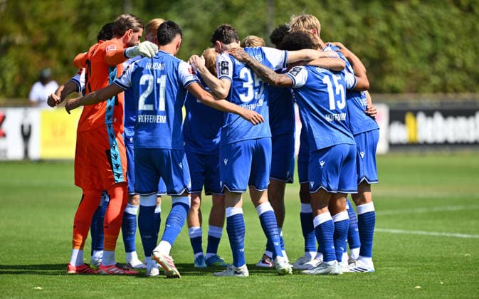25.07.2026 - Fussball - Saison 2026 2027 - Testspiel Freundschaftsspiel Vorbereitungsspiel - TSG 1899 Hoffenheim - SpVgg Greuther Fürth ( Kleeblatt ) - - Sportfoto Zink - xwoxzix - regulations prohibit any use of photographs as image sequences and or quasi-video - only for editorial use - Teamkreis Mannschaft Team Hoffenheim *** July 25, 2026 Soccer Season 2026–2027 Exhibition Match Friendly Match Preseason Match TSG 1899 Hoffenheim SpVgg Greuther Fürth Kleeblatt Sports Photo Zink xwoxzix Regulations prohibit any use of photographs as image sequences and or quasi-video For editorial use only. Team circle, squad, Team Hoffenheim