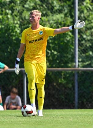 25.07.2026 - Fussball - Saison 2026 2027 - Testspiel Freundschaftsspiel Vorbereitungsspiel - TSG 1899 Hoffenheim - SpVgg Greuther Fürth ( Kleeblatt ) - - Sportfoto Zink - xwoxzix - regulations prohibit any use of photographs as image sequences and or quasi-video - only for editorial use - Florian Hellstern (1, SpVgg Greuther Fürth ) *** July 25, 2026 Soccer Season 2026–2027 Exhibition Match Friendly Match Preseason Match TSG 1899 Hoffenheim SpVgg Greuther Fürth Kleeblatt Sports Photo Zink xwoxzix Regulations prohibit any use of photographs as image sequences and or quasi-video For editorial use only. Florian Hellstern 1, SpVgg Greuther Fürth