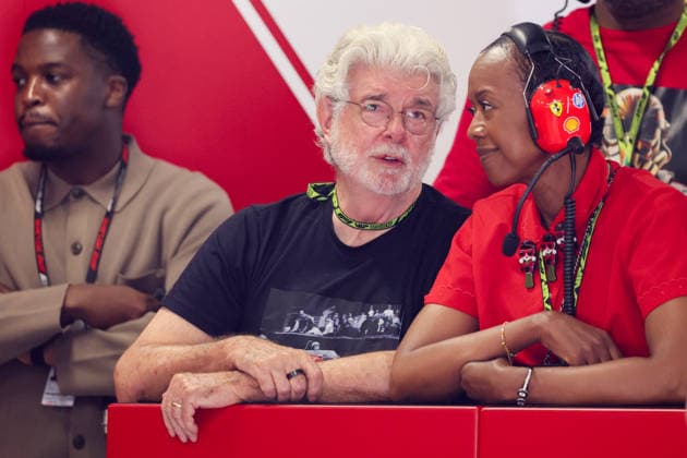 F1 Hungarian Grand Prix 2026 Film director George Lucas and his wife Mellody Louise Hobson Lucas are seen in a garage of Lewis Hamilton of Ferrari prior to the qualifying session ahead Formula 1 Hungarian Grand Prix at the Hungaroring circuit in Mogyorod near Budapest on July 25th, 2026. Budapest Hungary  Copyright: xBeataxZawrzelx originalFilename:zawrzel-f1hungar260725_np5To.jpg