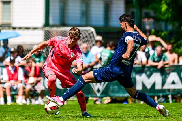 25.07.2026, AUT, Fußball, Herren, 1. Bundesliga, FSP, Saison 2026 2027, Zell am Ziller, SV Werder Bremen vs VfL Bochum Luca Höcker (Werder Bremen, 35), Gerrit Holtmann (Bochum, 17) Zell am Ziller Parkstadion Tirol Österreich *** July 25, 2026, Austria, Soccer, Men s, 1. Bundesliga, FSP, 2026–2027 Season, Zell am Ziller, SV Werder Bremen vs. VfL Bochum Luca Höcker (Werder Bremen), 35; Gerrit Holtmann (Bochum), 17; Zell am Ziller Parkstadion, Tyrol, Austria Copyright: xNordphotox xHafnerx