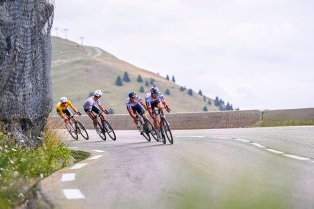 Tour de France 2026 Stage 20 ALPE D HUEZ, FRANCE - JULY 25 : Hindley Jai (AUS) of Red Bull - BORA - Hansgrohe, Evenepoel Remco (BEL) of Red Bull BORA Hansgrohe in action during stage 20 of the 113rd edition of Tour de France an UCI World Tour 2.UWT cycling road race stage for Men Elite of 171 km with start in Le Bourg d Oissans and finish in Alpe d Huez on July 25, 2026 in Alpe d Huez, France, 25 07 2026 Alpe d Huez France  Copyright: xGvgx
