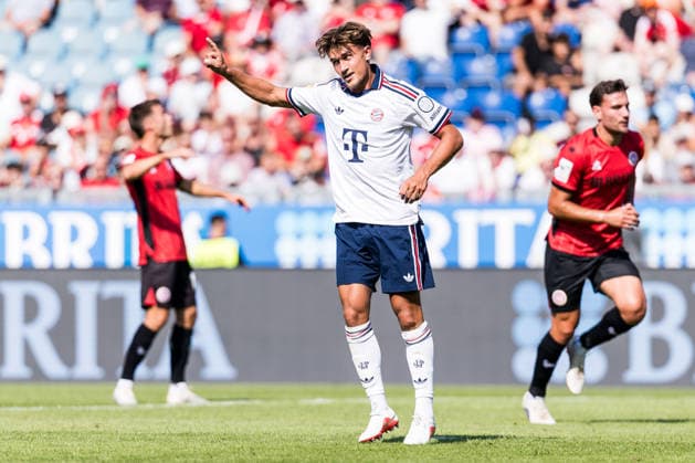 WIESBADEN, GERMANY - JULY 25: Tom Bischof (FC Bayern Muenchen, 8) celebrates scoring the 1:1 goal after penalty during the friendly game between SV Wehen Wiesbaden vs. FC Bayern Muenchen at BRITA Arena on July 25, 2026 in Wiesbaden, Germany. Hessen Germany Copyright: xSteffiexWunderlx