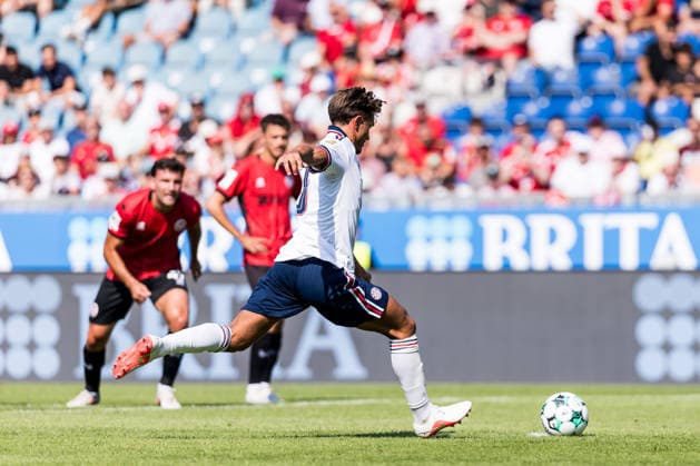 WIESBADEN, GERMANY - JULY 25: Tom Bischof (FC Bayern Muenchen, 8) shoots the penalty scoring the 1:1 goal during the friendly game between SV Wehen Wiesbaden vs. FC Bayern Muenchen at BRITA Arena on July 25, 2026 in Wiesbaden, Germany. Hessen Germany Copyright: xSteffiexWunderlx