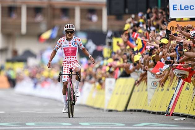 Ecuadorian Richard Carapaz of EF Education-EasyPost celebrates as he crosses the finish line to win stage 20 of the 2026 Tour de France cycling race, a stage of 171km Le Bourg d Oisans to Alpe d Huez, on Saturday 25 July 2026. The 113th edition of the Tour de France starts on Saturday 4 July in Barcelona, Spain, and will finish in Paris, France on the 26th of July. DAVIDxPINTENS  x182015968x