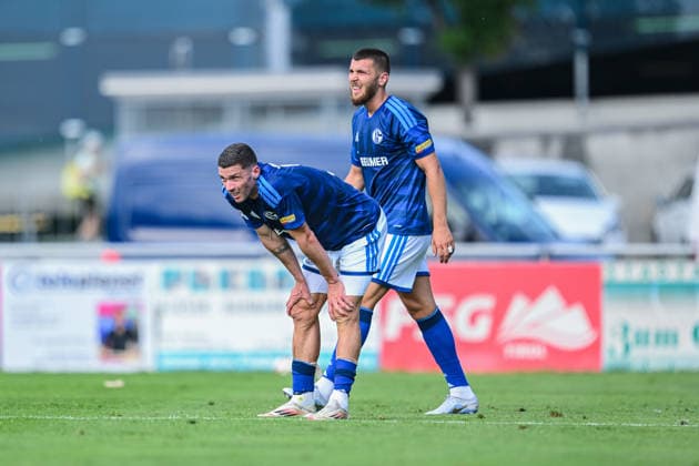 25.07.2026, Fussball, Saison 2026 2027, Vorbereitung, Testspiel: Fagiano Okayama - FC Schalke 04, Robin Gosens (FC Schalke 04), Hasan Kurucay (FC Schalke 04) xRHR-FOTO YYx *** July 25, 2026, Soccer, 2026–2027 Season, Preseason, Friendly Match: Fagiano Okayama vs. FC Schalke 04, Robin Gosens (FC Schalke 04), Hasan Kurucay (FC Schalke 04) xRHR PHOTO YYx Copyright: KROEGER RHR-FOTOx RHR-FOTO YY