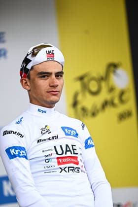 Mexican Isaac Del Toro of UAE Team Emirates XRG celebrates on the podium in the white jersey for best young rider after stage 20 of the 2026 Tour de France cycling race, a stage of 171km Le Bourg d Oisans to Alpe d Huez, on Saturday 25 July 2026. The 113th edition of the Tour de France starts on Saturday 4 July in Barcelona, Spain, and will finish in Paris, France on the 26th of July. DAVIDxPINTENS  x182018165x