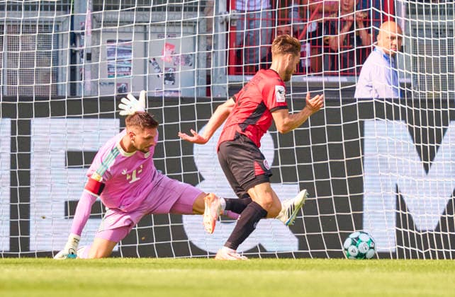 Sven Ulreich goalkeeper of FC Bayern München mistake for 2-1 goal of Lukas Schleimer of Wiesbaden in action at the friendly match SV Wehen Wiesbaden - FC Bayern München on July 25, 2026 in Wiesbaden, Germany Season 2026 2027, FCB,