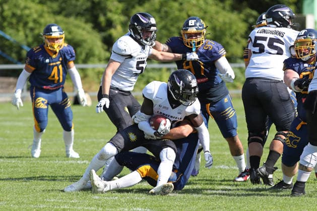 GFL2: Leipzig Lions vs. Langenfeld Longhorns, 25.07.2026 Mohamed Traore ( 31, Langenfeld Longhorns) am Ball. German Football League 2 Gruppe Nord, Saison 2026: Leipzig Lions vs. Langenfeld Longhorns am 25.07.2026 im Sportpark Camillo Ugi, Markkleeberg. *** GFL2 Leipzig Lions vs. Langenfeld Longhorns, July 25, 2026, Mohamed Traore 31, Langenfeld Longhorns in Action: German Football League 2 North Division, 2026 Season. Leipzig Lions vs. Langenfeld Longhorns on July 25, 2026, at Sportpark Camillo Ugi, Markkleeberg Copyright: xBEAUTIFULxSPORTS JanxKaeferx