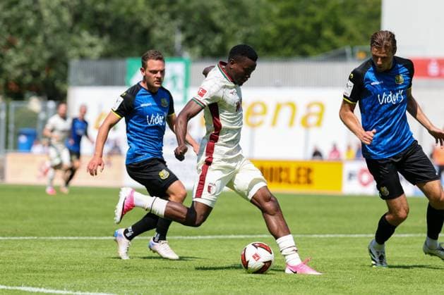 Uchenna Ogundu 39 (FC Augsburg), FC Augsburg vs. 1. FC Saarbruecken, Fussball, 1. Bundesliga, Testspiel, Saison 2026 27, 25.07.2026 Kaufbeuren Bayern Deutschland *** Uchenna Ogundu, 39, FC Augsburg; FC Augsburg vs. 1. FC Saarbrücken; Soccer; Bundesliga 1; Friendly Match; 2026–27 Season; July 25, 2026; Kaufbeuren, Bavaria, Germany Copyright: xkolbert-press ChristianxKolbertx