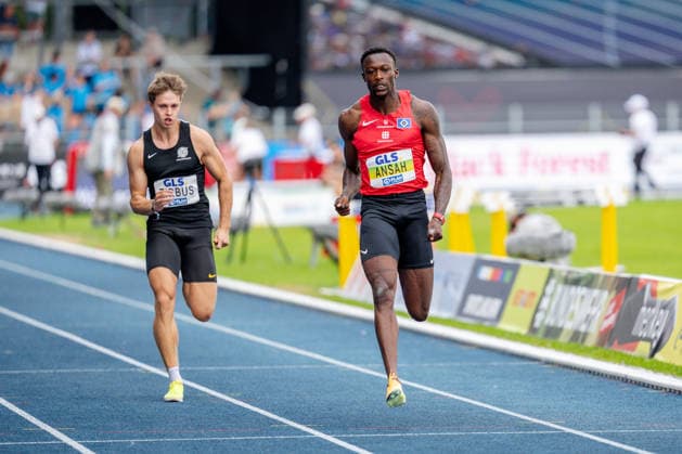 Wattenscheid, 25.07.2026, Leichathletik, Deutsche Meisterschaften, Männer, 100m Owen Ansah (GER, Hamburger SV) während des Vorlaufs auf Bahn 2 Bochum-Wattenscheid Lohrheidestadion NRW Germany *** Wattenscheid, July 25, 2026, Track and Field, German Championships, Men s 100m: Owen Ansah (GER), Hamburger SV, during the preliminary round in Lane 2 at the Lohrheidestadion in Bochum-Wattenscheid, North Rhine-Westphalia, Germany