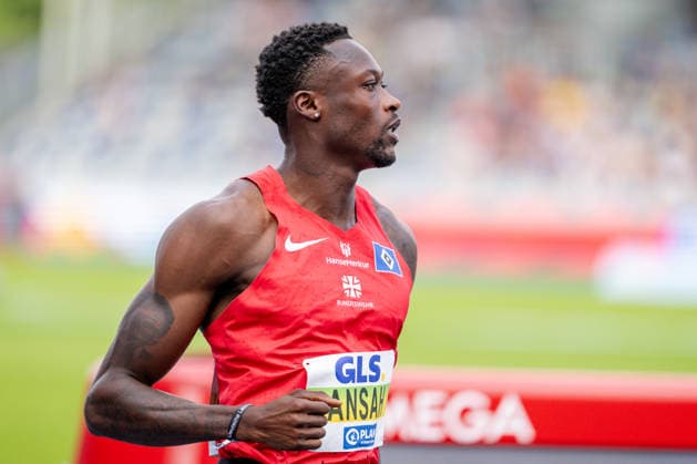 Wattenscheid, 25.07.2026, Leichathletik, Deutsche Meisterschaften, Männer, 100m Owen Ansah (GER, Hamburger SV) nachdem 100m Vorlauf Bochum-Wattenscheid Lohrheidestadion NRW Germany *** Wattenscheid, July 25, 2026, Track and Field, German Championships, Men, 100m: Owen Ansah (GER), Hamburger SV, after the 100m preliminary round at Lohrheidestadion in Bochum-Wattenscheid, North Rhine-Westphalia, Germany